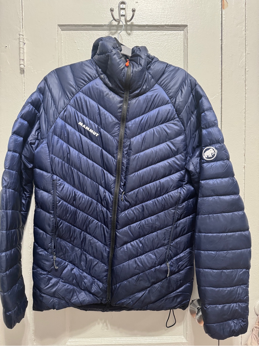 Mammut Men’s Navy Chevron Quilted Down Jacket